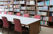 香峯図書館の特色